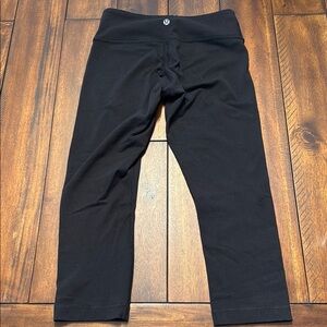 Lululemon Athletica Black Leggings for Versatile Activewear